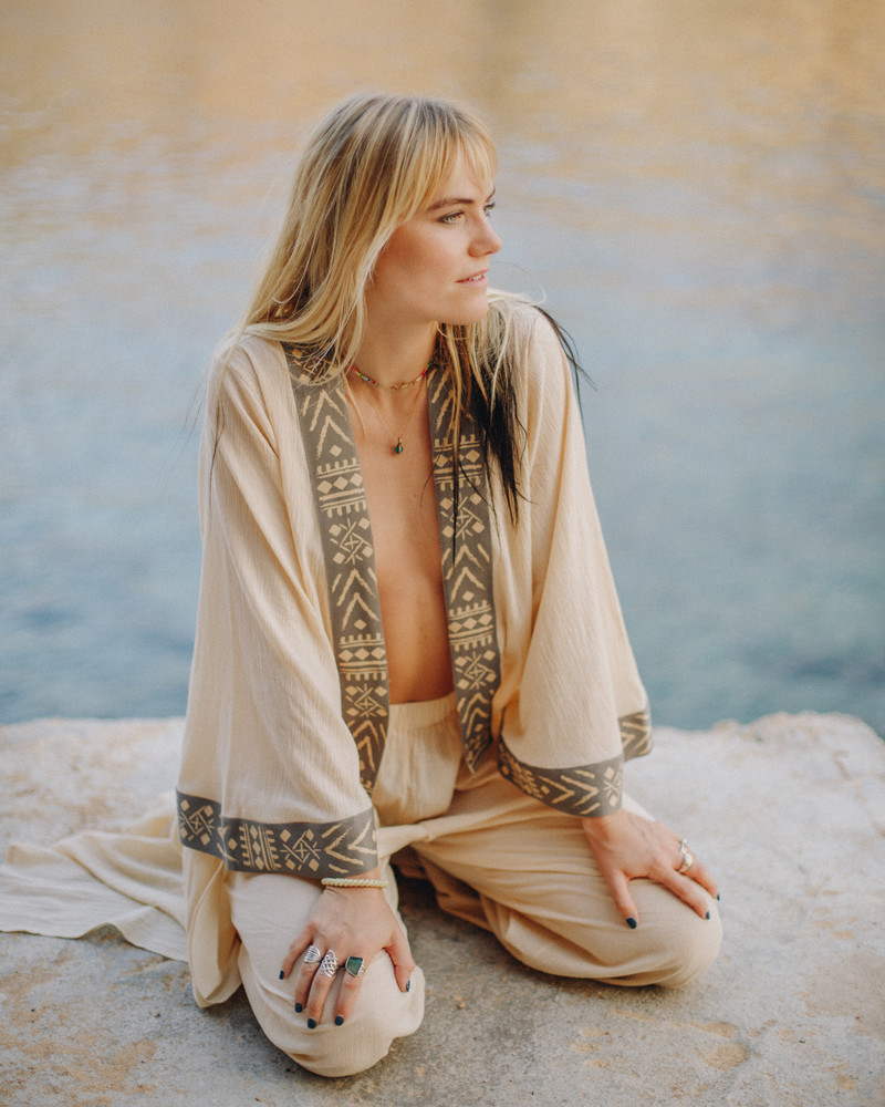 TRIBAL BURN KIMONO SAND