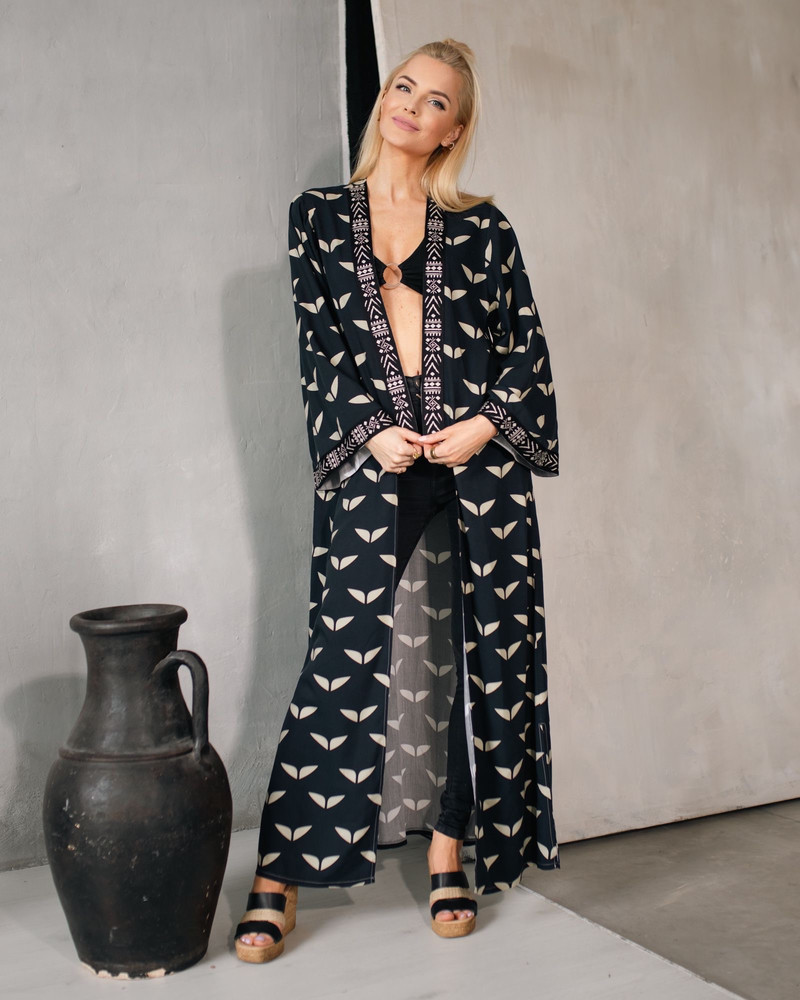 Mindvalley unisex kimono